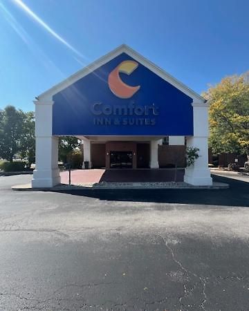Comfort Inn & Suites Toledo Bagian luar foto