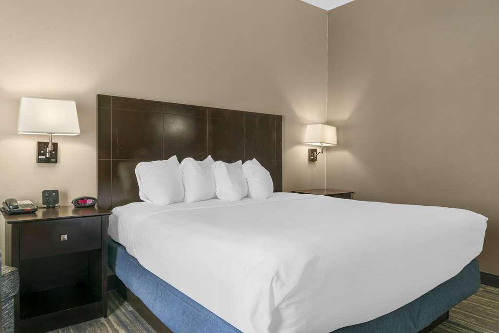 Comfort Inn & Suites Toledo Ruang foto