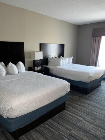 Comfort Inn & Suites Toledo Bagian luar foto
