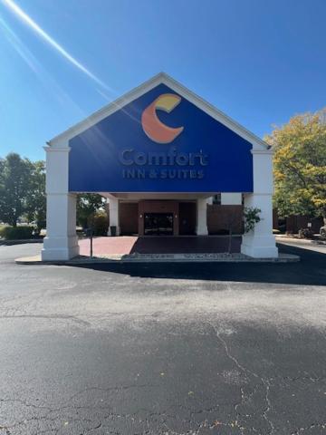 Comfort Inn & Suites Toledo Bagian luar foto
