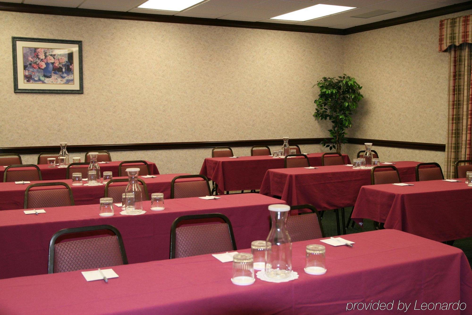 Comfort Inn & Suites Toledo Bagian luar foto