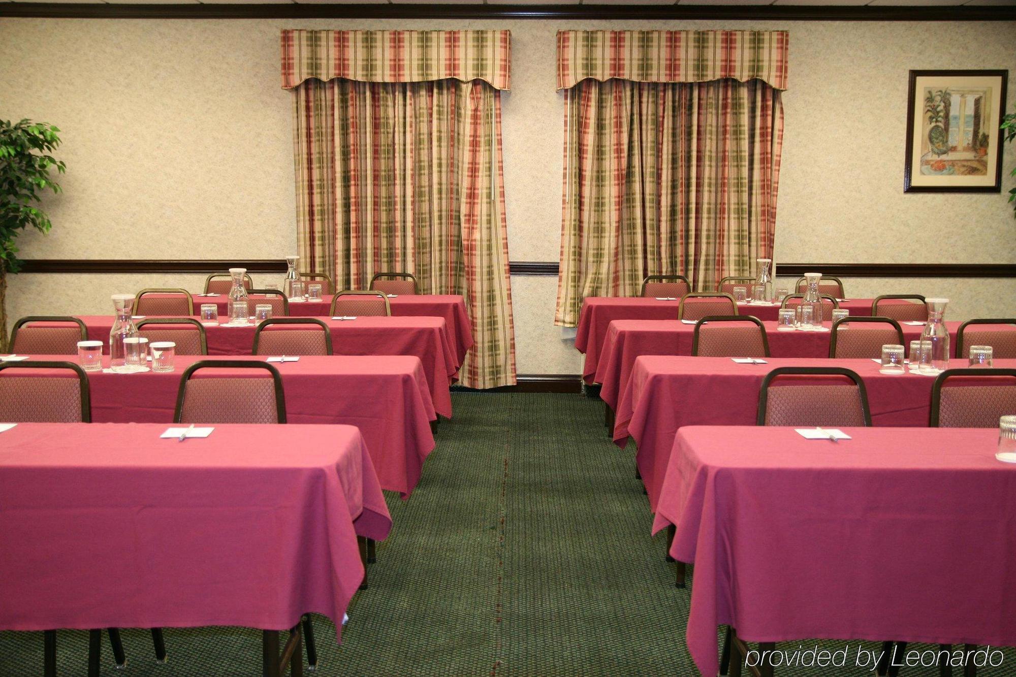 Comfort Inn & Suites Toledo Bagian luar foto
