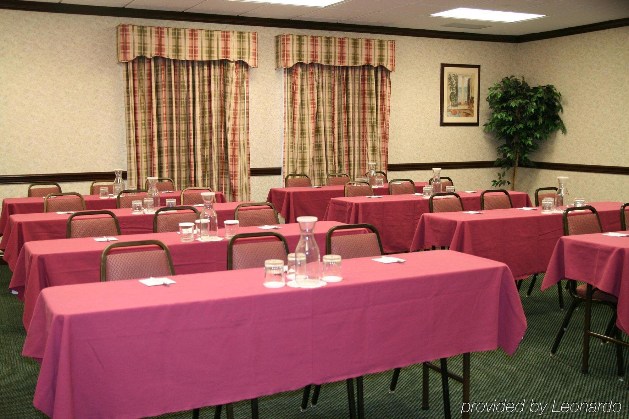 Comfort Inn & Suites Toledo Bagian luar foto