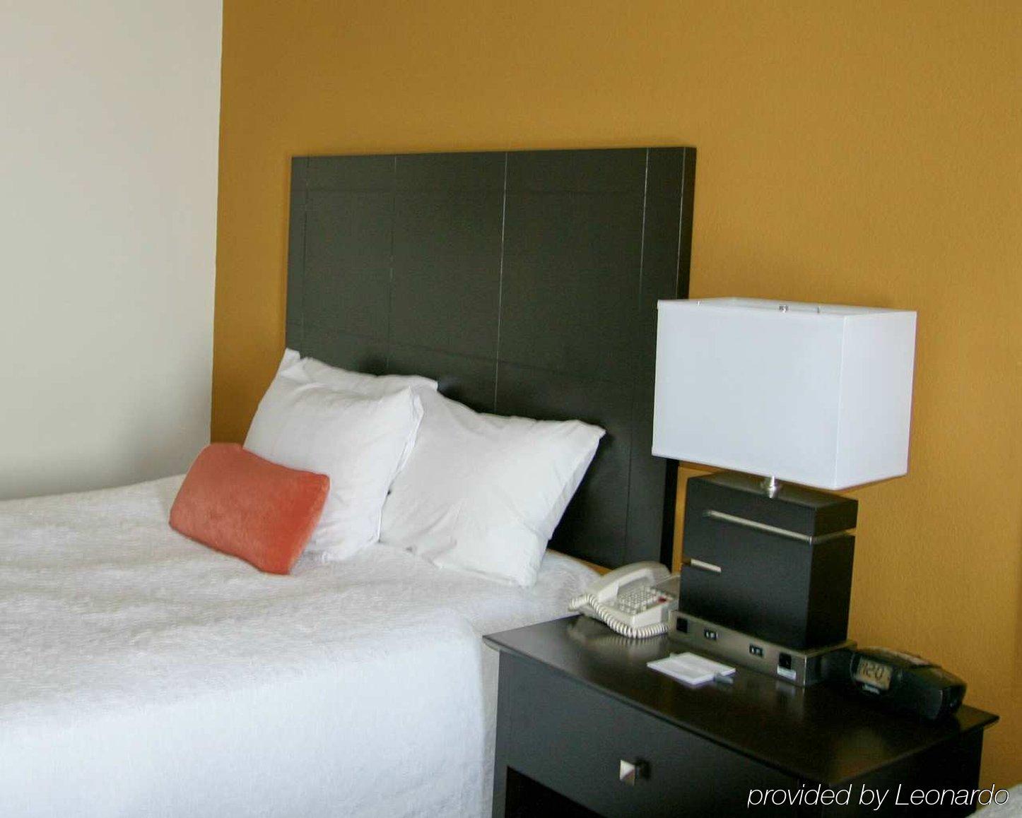 Comfort Inn & Suites Toledo Ruang foto