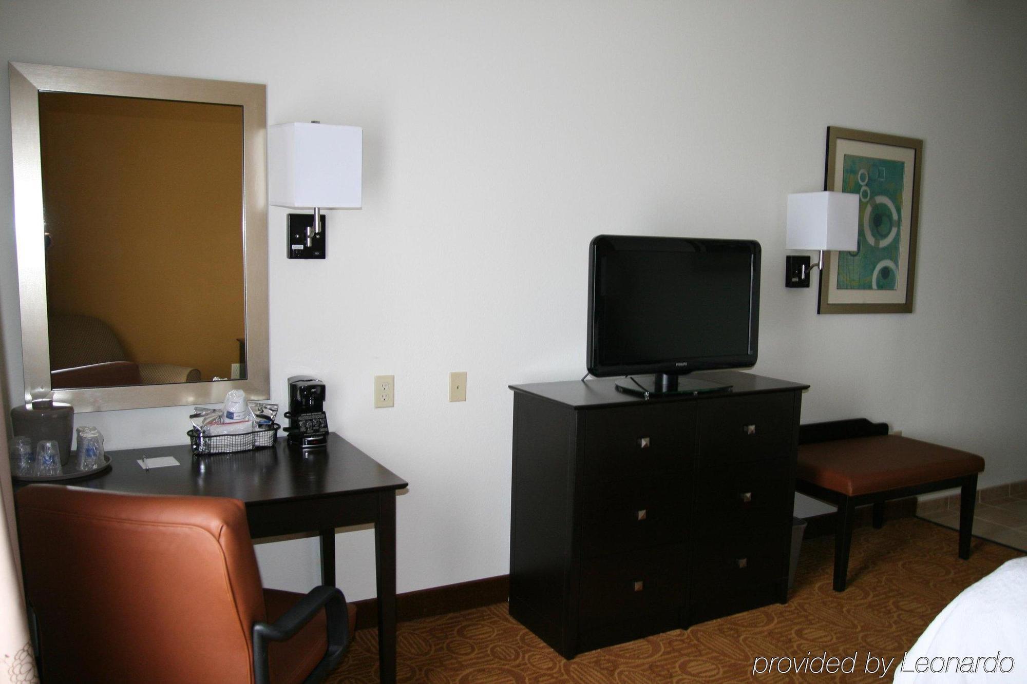 Comfort Inn & Suites Toledo Ruang foto