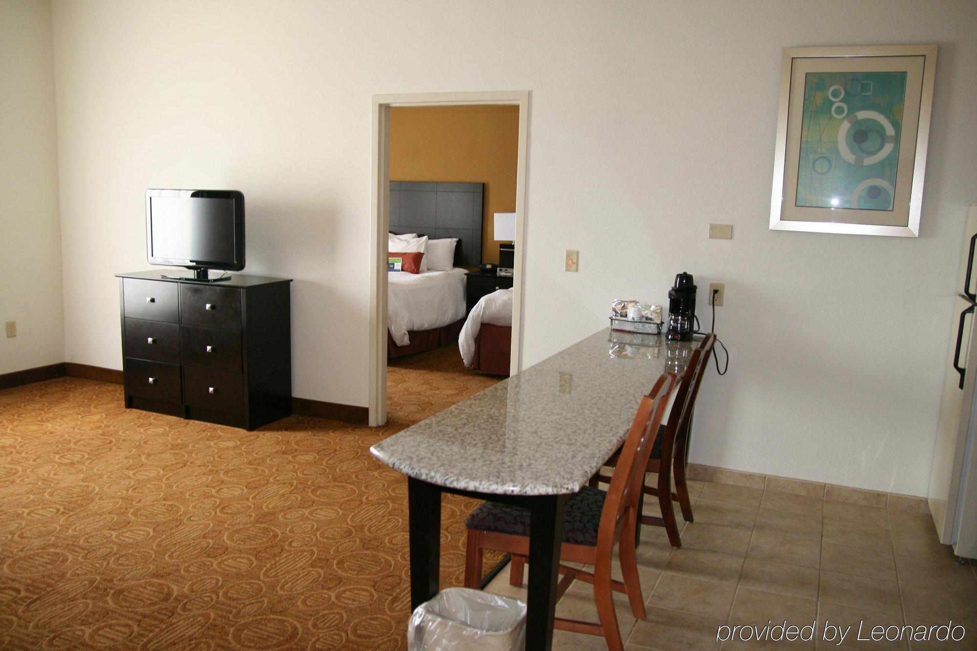 Comfort Inn & Suites Toledo Ruang foto