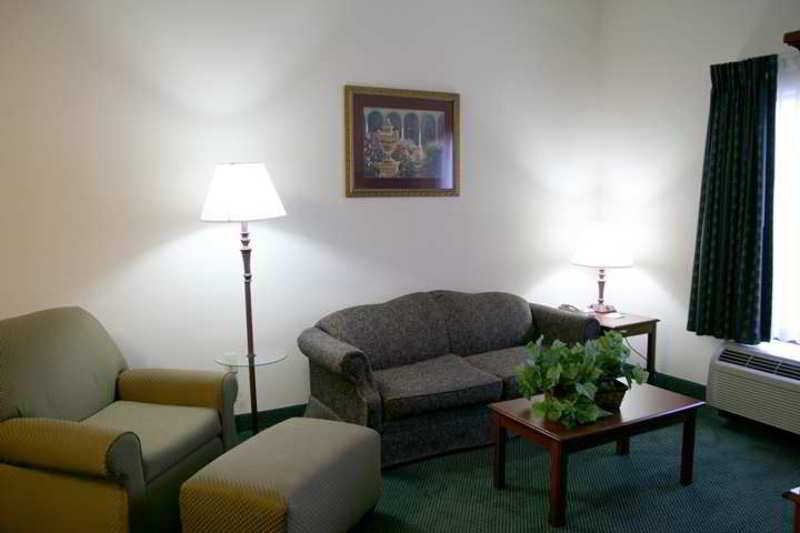 Comfort Inn & Suites Toledo Bagian luar foto