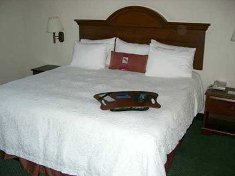 Comfort Inn & Suites Toledo Ruang foto