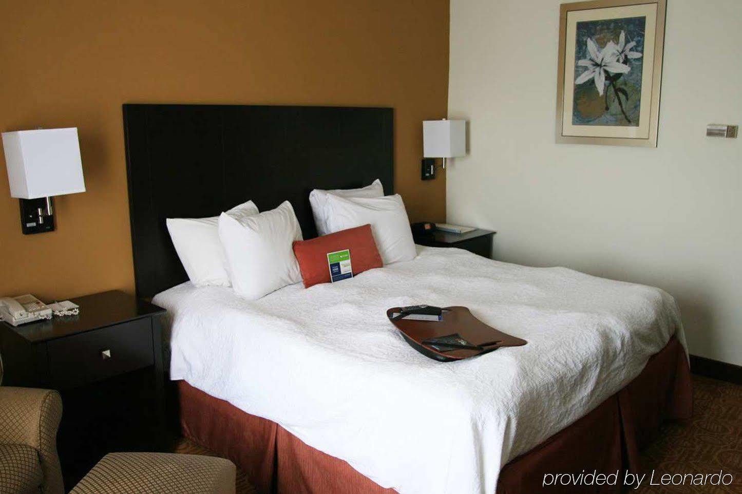 Comfort Inn & Suites Toledo Bagian luar foto